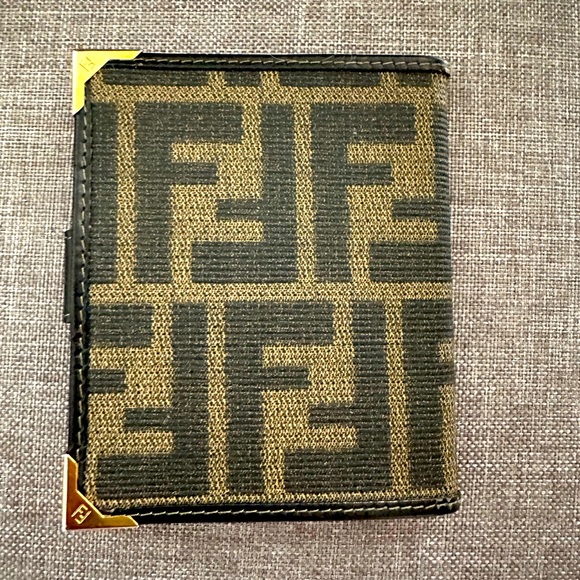 Fendi card holder Authentic - Picture 2 of 5